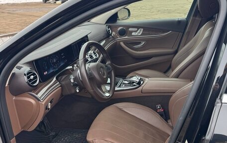 Mercedes-Benz E-Класс, 2016 год, 3 250 000 рублей, 11 фотография