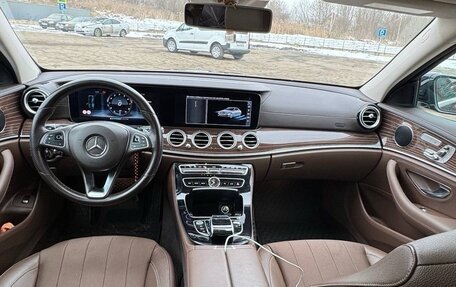 Mercedes-Benz E-Класс, 2016 год, 3 250 000 рублей, 19 фотография