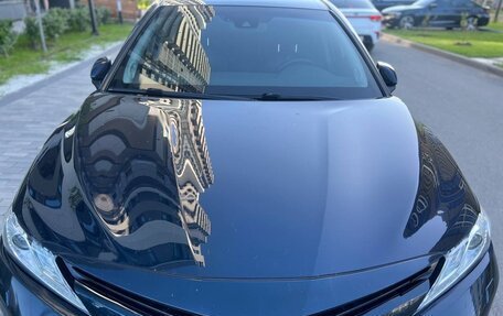Toyota Camry, 2018 год, 3 000 000 рублей, 4 фотография