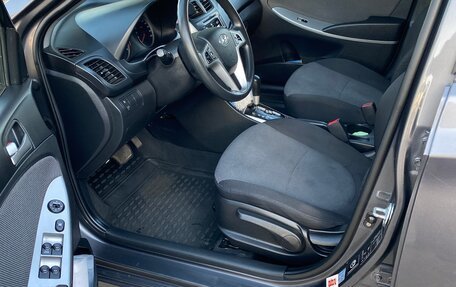 Hyundai Solaris II рестайлинг, 2013 год, 870 000 рублей, 17 фотография