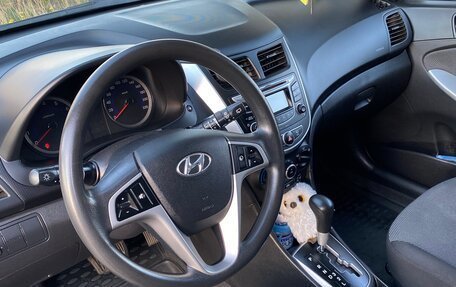Hyundai Solaris II рестайлинг, 2013 год, 870 000 рублей, 16 фотография