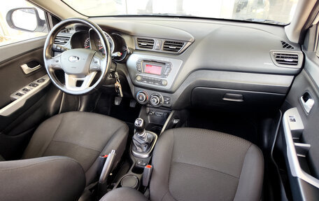 KIA Rio III рестайлинг, 2014 год, 900 000 рублей, 5 фотография