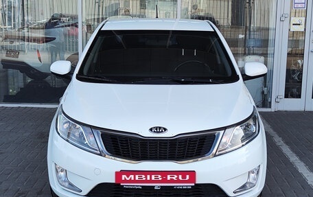 KIA Rio III рестайлинг, 2014 год, 900 000 рублей, 3 фотография