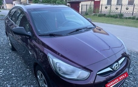 Hyundai Solaris II рестайлинг, 2012 год, 770 000 рублей, 2 фотография
