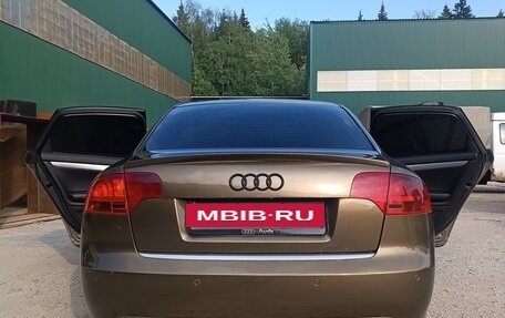 Audi A4, 2004 год, 720 000 рублей, 11 фотография