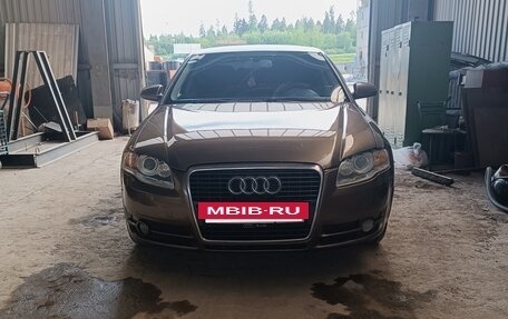 Audi A4, 2004 год, 720 000 рублей, 18 фотография