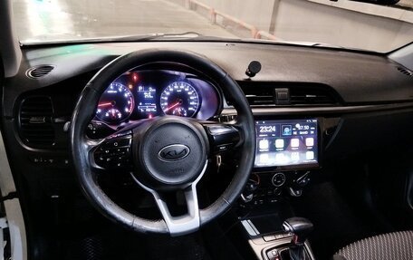 KIA Rio IV, 2018 год, 1 000 000 рублей, 3 фотография