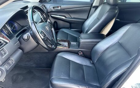 Toyota Camry, 2014 год, 2 170 000 рублей, 10 фотография