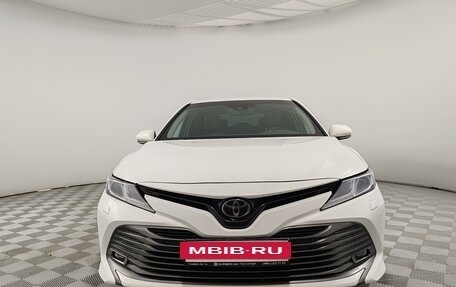 Toyota Camry, 2018 год, 2 375 000 рублей, 2 фотография