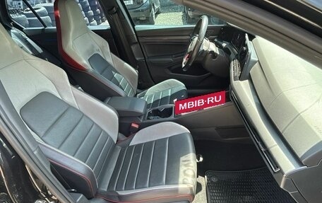 Volkswagen Golf VIII, 2022 год, 3 250 000 рублей, 7 фотография