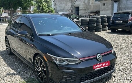 Volkswagen Golf VIII, 2022 год, 3 250 000 рублей, 2 фотография