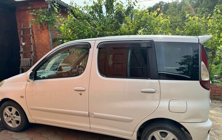 Toyota FunCargo, 2004 год, 430 000 рублей, 3 фотография