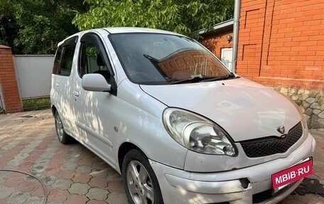 Toyota FunCargo, 2004 год, 430 000 рублей, 7 фотография