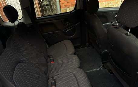 Toyota FunCargo, 2004 год, 430 000 рублей, 14 фотография