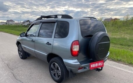 Chevrolet Niva I рестайлинг, 2006 год, 300 000 рублей, 3 фотография