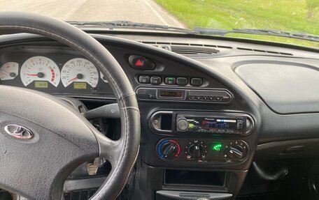 Chevrolet Niva I рестайлинг, 2006 год, 300 000 рублей, 23 фотография
