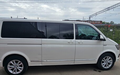Volkswagen Caravelle T6 рестайлинг, 2018 год, 2 450 000 рублей, 6 фотография