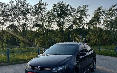 Volkswagen Polo VI (EU Market), 2013 год, 710 000 рублей, 2 фотография
