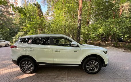 Geely Atlas, 2022 год, 1 950 000 рублей, 3 фотография
