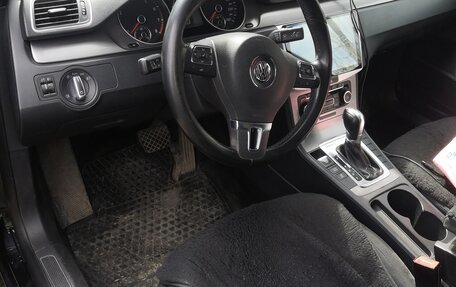 Volkswagen Passat B7, 2011 год, 900 000 рублей, 3 фотография