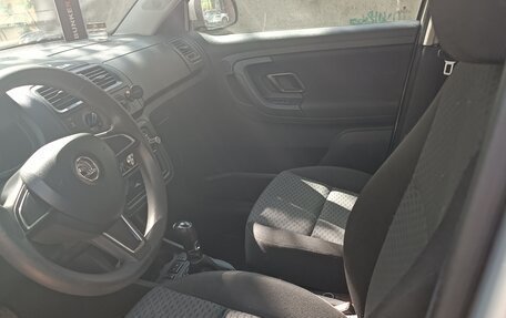 Skoda Fabia II, 2014 год, 800 000 рублей, 10 фотография