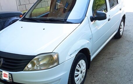Renault Logan I, 2014 год, 380 000 рублей, 3 фотография