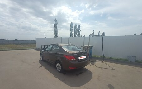 Hyundai Solaris II рестайлинг, 2014 год, 950 000 рублей, 10 фотография