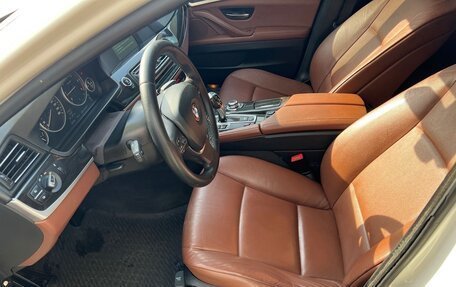 BMW 5 серия, 2012 год, 1 800 000 рублей, 2 фотография