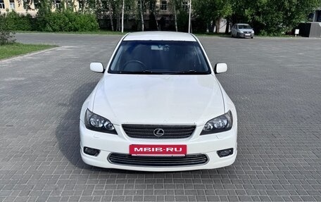 Toyota Altezza, 2001 год, 770 000 рублей, 2 фотография