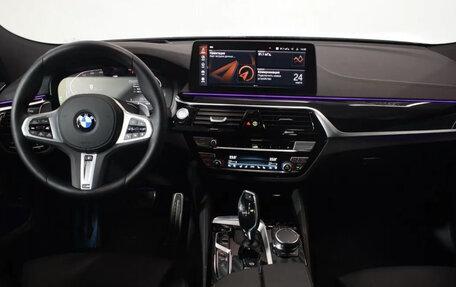 BMW 6 серия, 2023 год, 7 899 000 рублей, 5 фотография