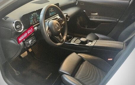 Mercedes-Benz A-Класс, 2018 год, 2 170 000 рублей, 18 фотография