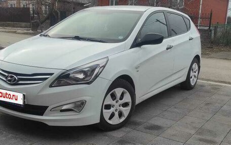 Hyundai Solaris II рестайлинг, 2015 год, 950 000 рублей, 5 фотография