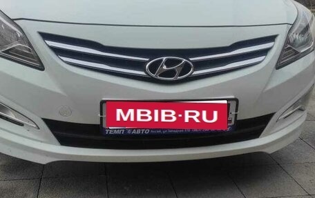 Hyundai Solaris II рестайлинг, 2015 год, 950 000 рублей, 4 фотография