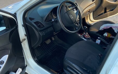 Hyundai Solaris II рестайлинг, 2015 год, 1 050 000 рублей, 10 фотография