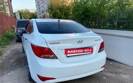 Hyundai Solaris II рестайлинг, 2015 год, 1 050 000 рублей, 11 фотография