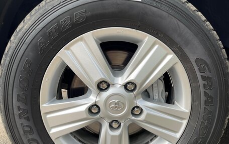 Toyota Land Cruiser 200, 2014 год, 4 650 000 рублей, 18 фотография