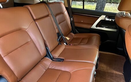 Toyota Land Cruiser 200, 2014 год, 4 650 000 рублей, 32 фотография