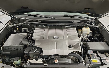 Toyota Land Cruiser 200, 2018 год, 7 150 000 рублей, 9 фотография