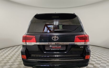 Toyota Land Cruiser 200, 2018 год, 7 150 000 рублей, 6 фотография