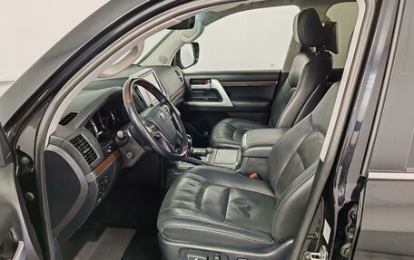 Toyota Land Cruiser 200, 2018 год, 7 150 000 рублей, 15 фотография