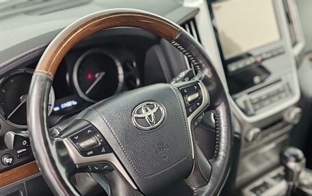 Toyota Land Cruiser 200, 2018 год, 7 150 000 рублей, 19 фотография