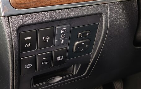 Toyota Land Cruiser 200, 2018 год, 7 150 000 рублей, 20 фотография