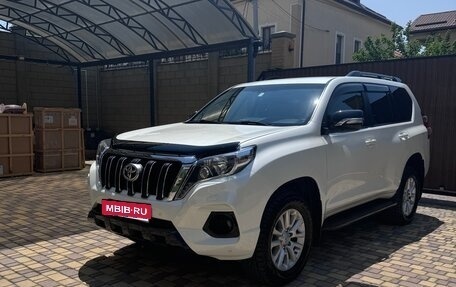Toyota Land Cruiser Prado 150 рестайлинг 2, 2016 год, 4 000 000 рублей, 4 фотография