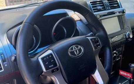 Toyota Land Cruiser Prado 150 рестайлинг 2, 2016 год, 4 000 000 рублей, 15 фотография