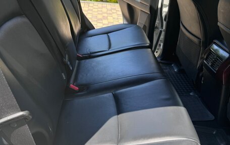 Toyota Land Cruiser Prado 150 рестайлинг 2, 2016 год, 4 000 000 рублей, 23 фотография