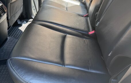 Toyota Land Cruiser Prado 150 рестайлинг 2, 2016 год, 4 000 000 рублей, 26 фотография