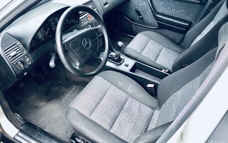 Mercedes-Benz C-Класс, 1997 год, 390 000 рублей, 3 фотография