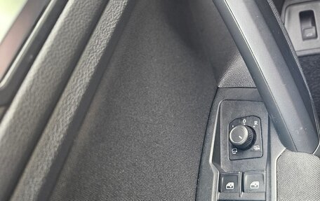 Volkswagen Tiguan II, 2019 год, 2 800 000 рублей, 9 фотография