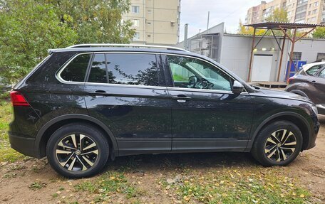 Volkswagen Tiguan II, 2019 год, 2 800 000 рублей, 11 фотография
