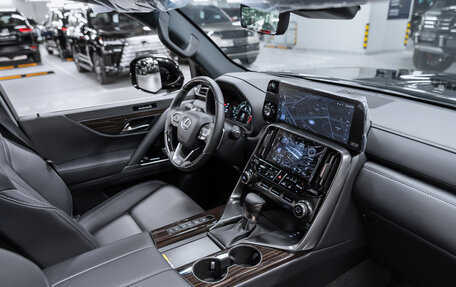Lexus LX, 2024 год, 16 500 000 рублей, 3 фотография